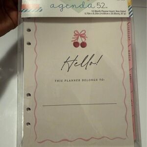 Agenda Cream and Pink Home Office Planner